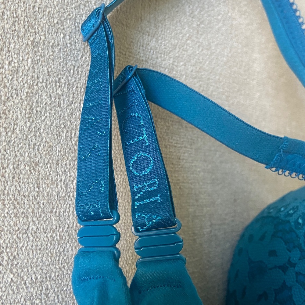 Sale! Victoria's Secret Vibrant Blue Lace Bra, lined Demi underwire 34DDD - Picture 15 of 15